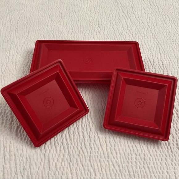 Tupperware Get Together Party Set - Picture 1 of 8